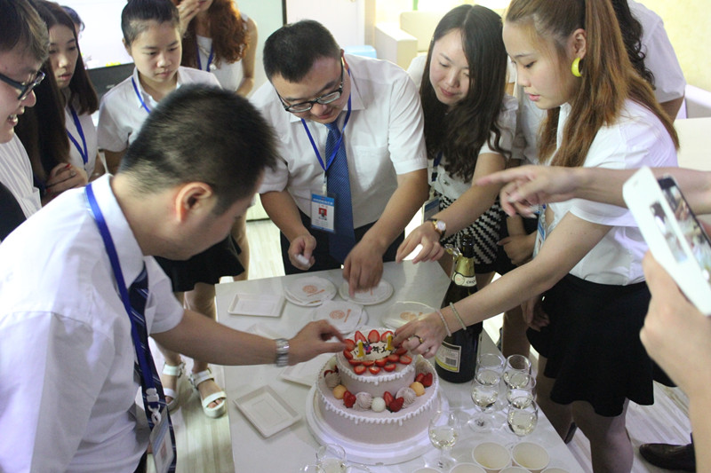  攜手同行，感謝有你——新思路裝飾11周年慶典